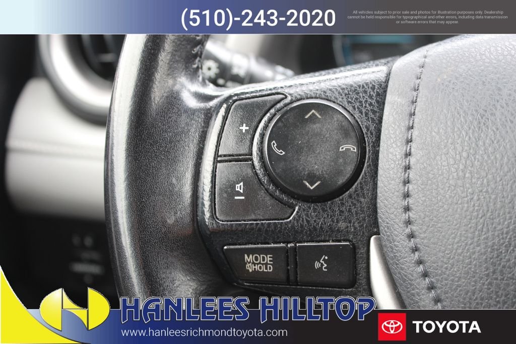 Used 2016  Toyota Limited image 29