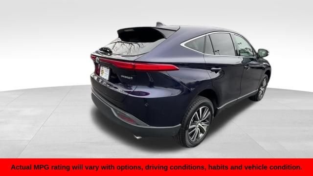 Used 2021  Toyota LE image 6