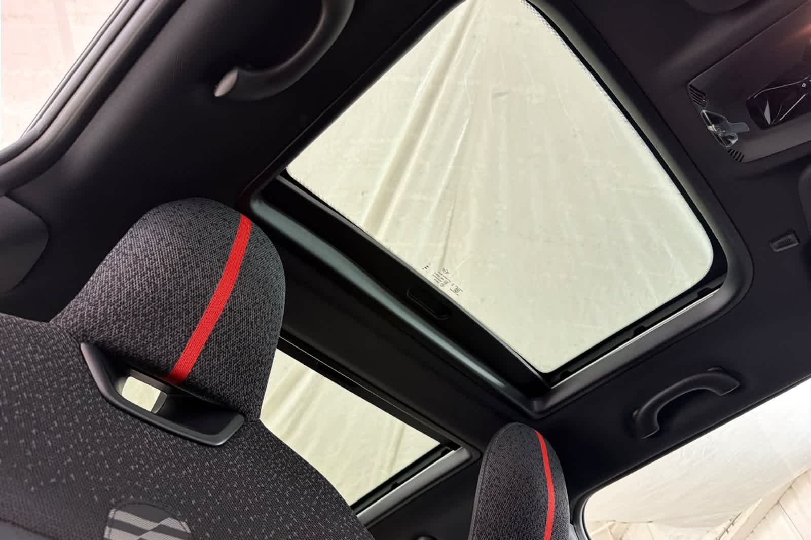 2027 MINI Hardtop 2 Door John Cooper Works - Photo 17