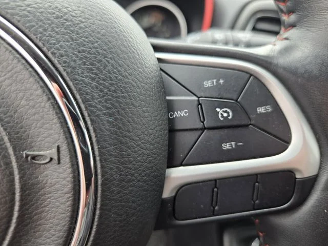Used 2018 Black Jeep Trailhawk image 28