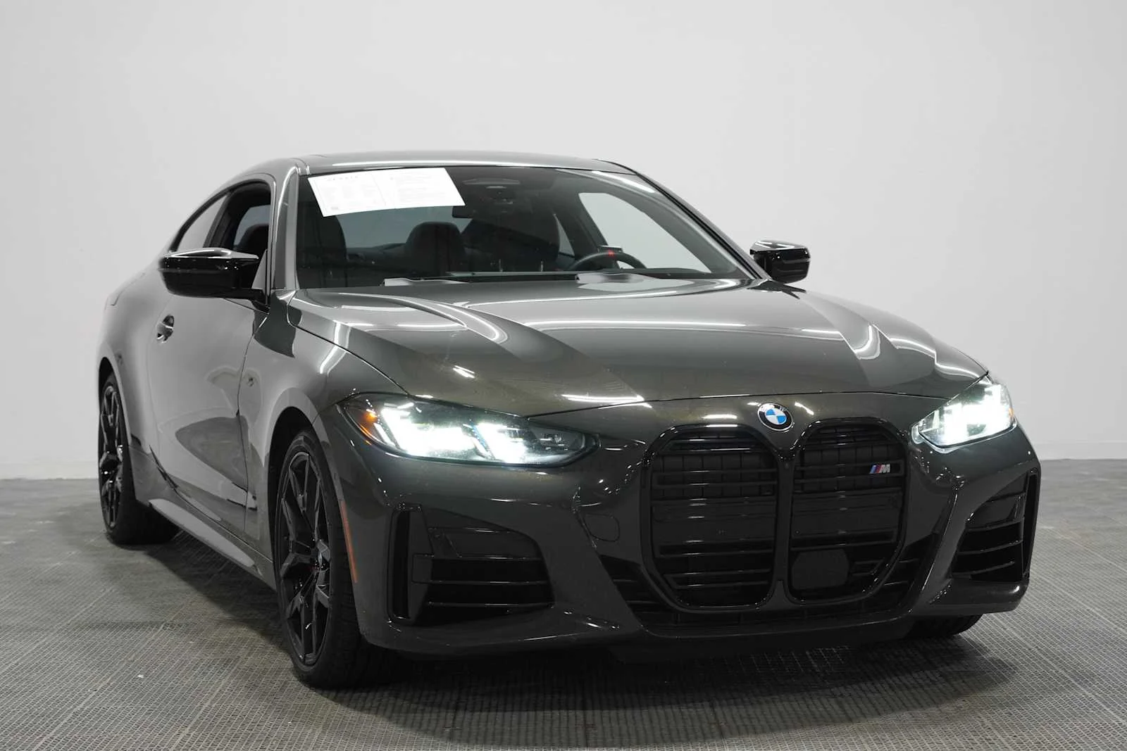 Certified Used 2025 Dravit Grey Metallic BMW M440i xDrive image 3