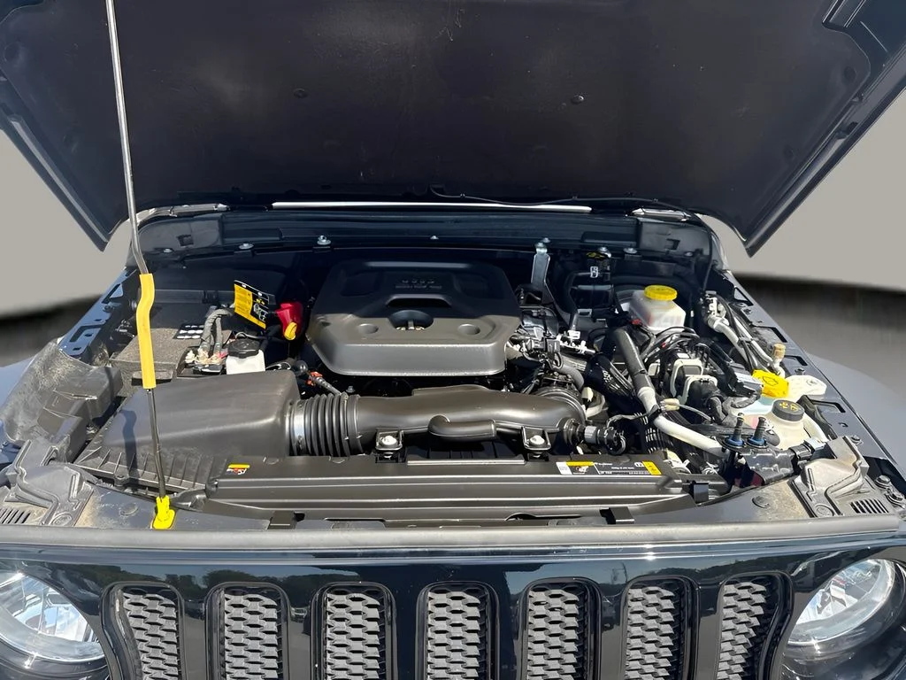 Used 2023 Black Jeep Sport image 31