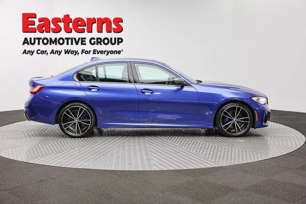 Used 2022 Blue BMW M340i xDrive image 4
