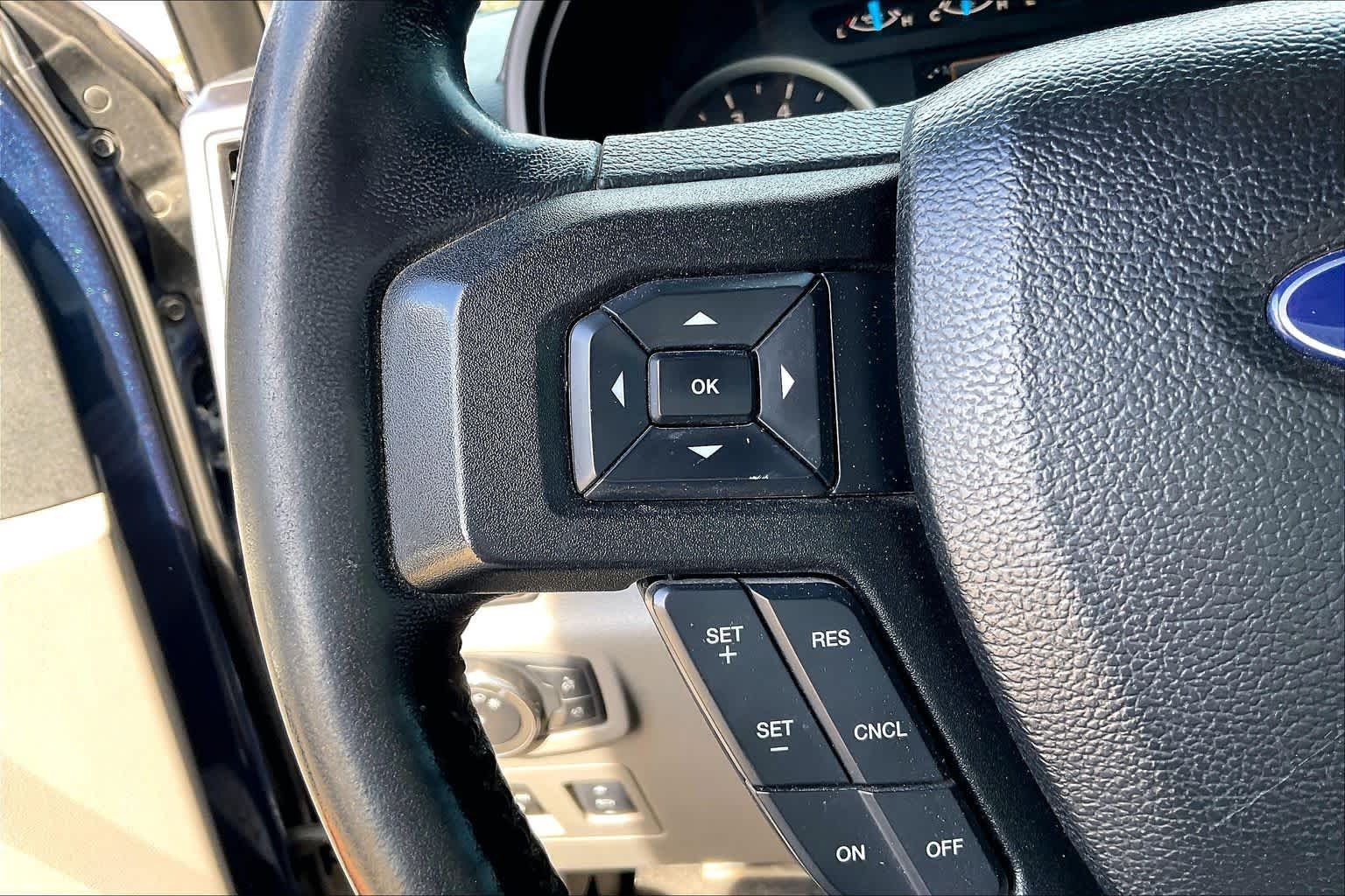 Used 2017 Blue Jeans Metallic Ford XLT image 24