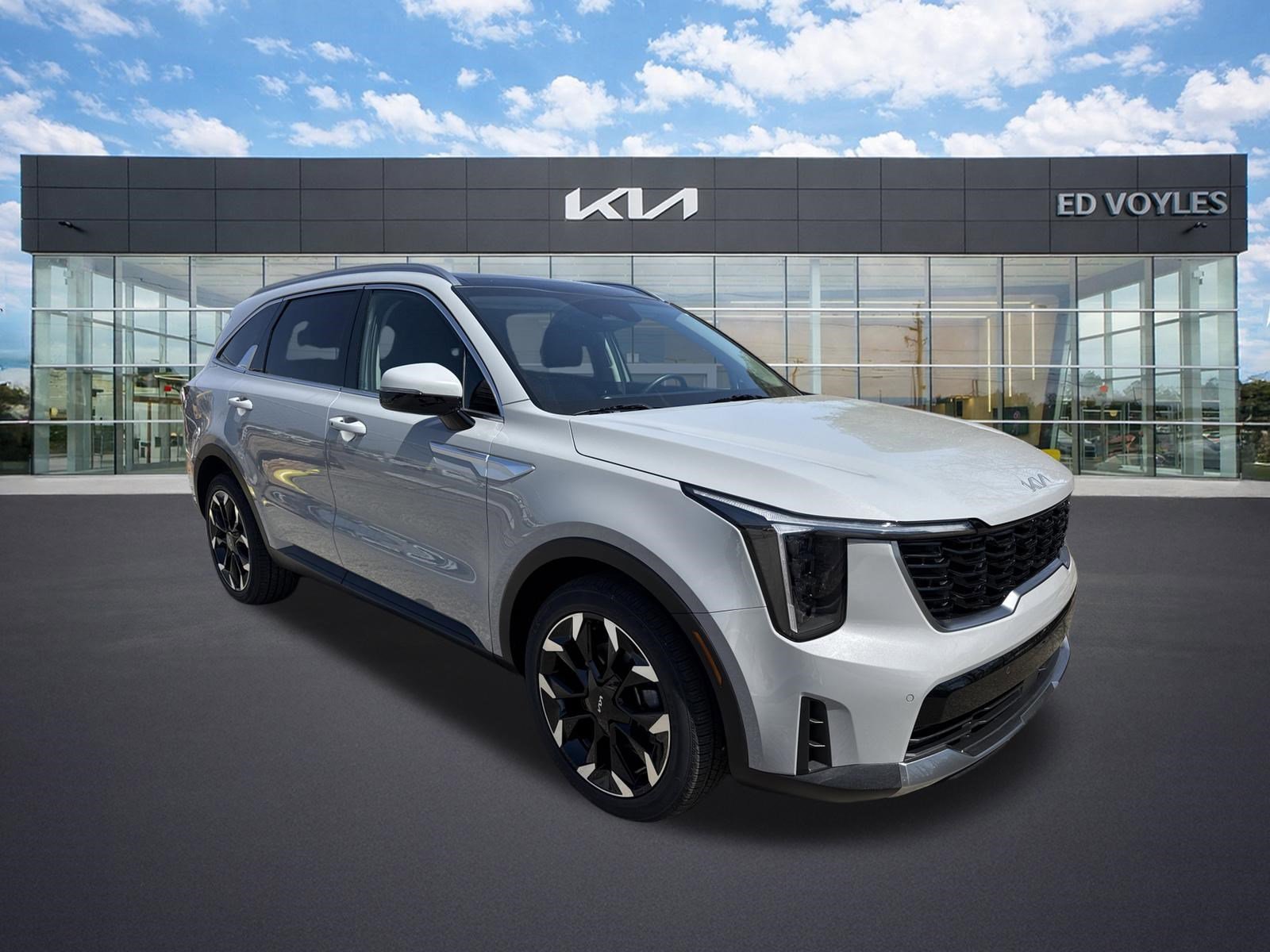 Certified Used 2025 Wolf Gray Kia EX image 1
