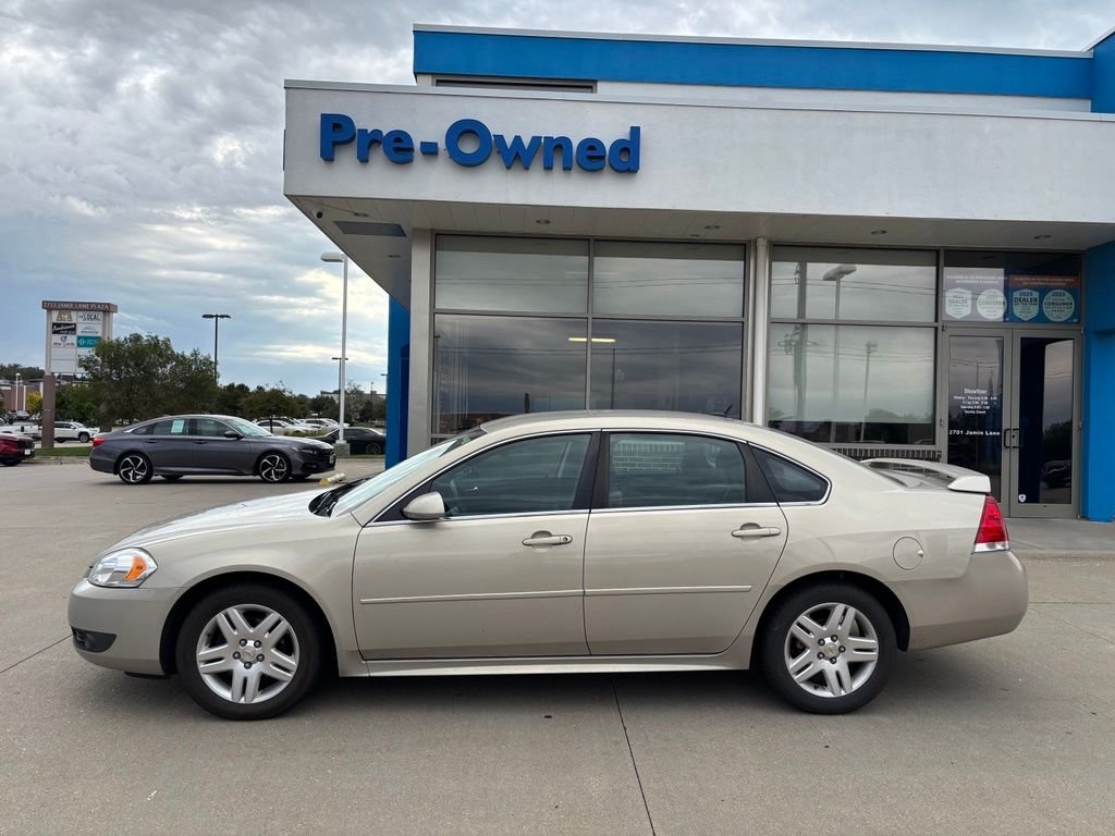 Used 2011 Gold Mist Metallic Chevrolet LT image 8