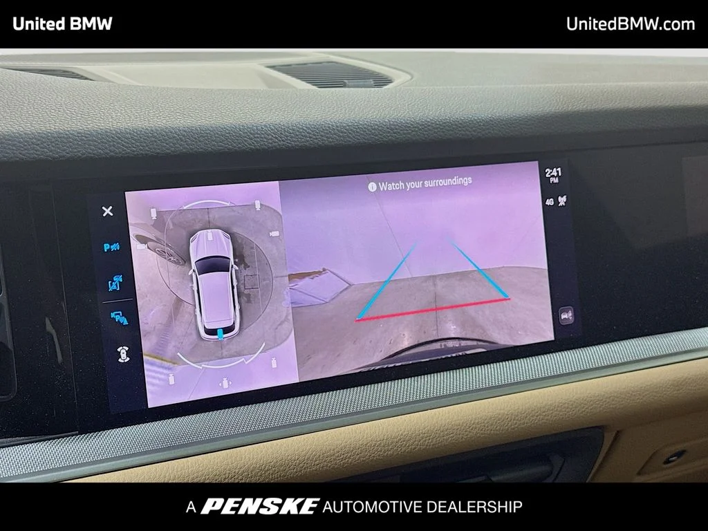Used 2025  Porsche  image 9