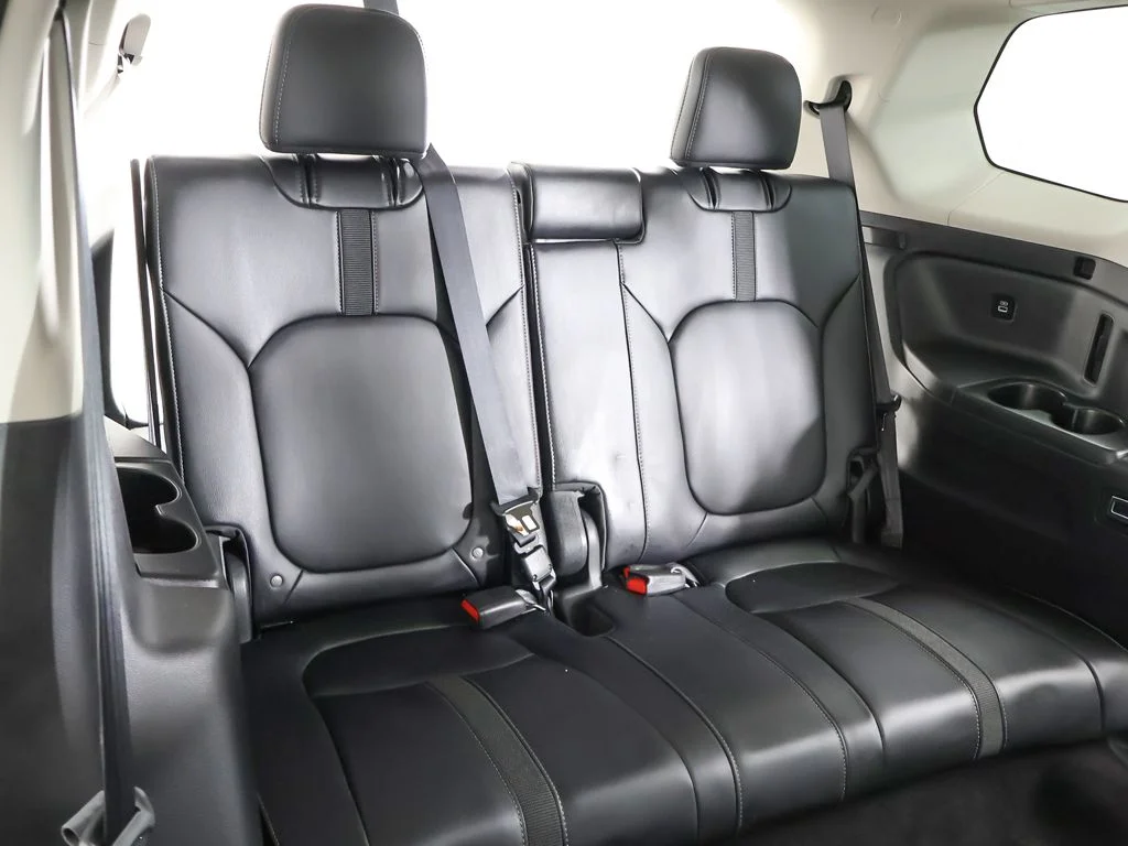 Used 2023 White Honda EX-L image 37