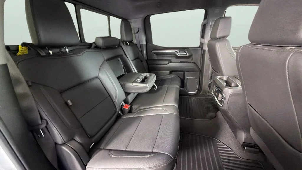 2024 Chevrolet Silverado 1500 LTZ - Photo 31