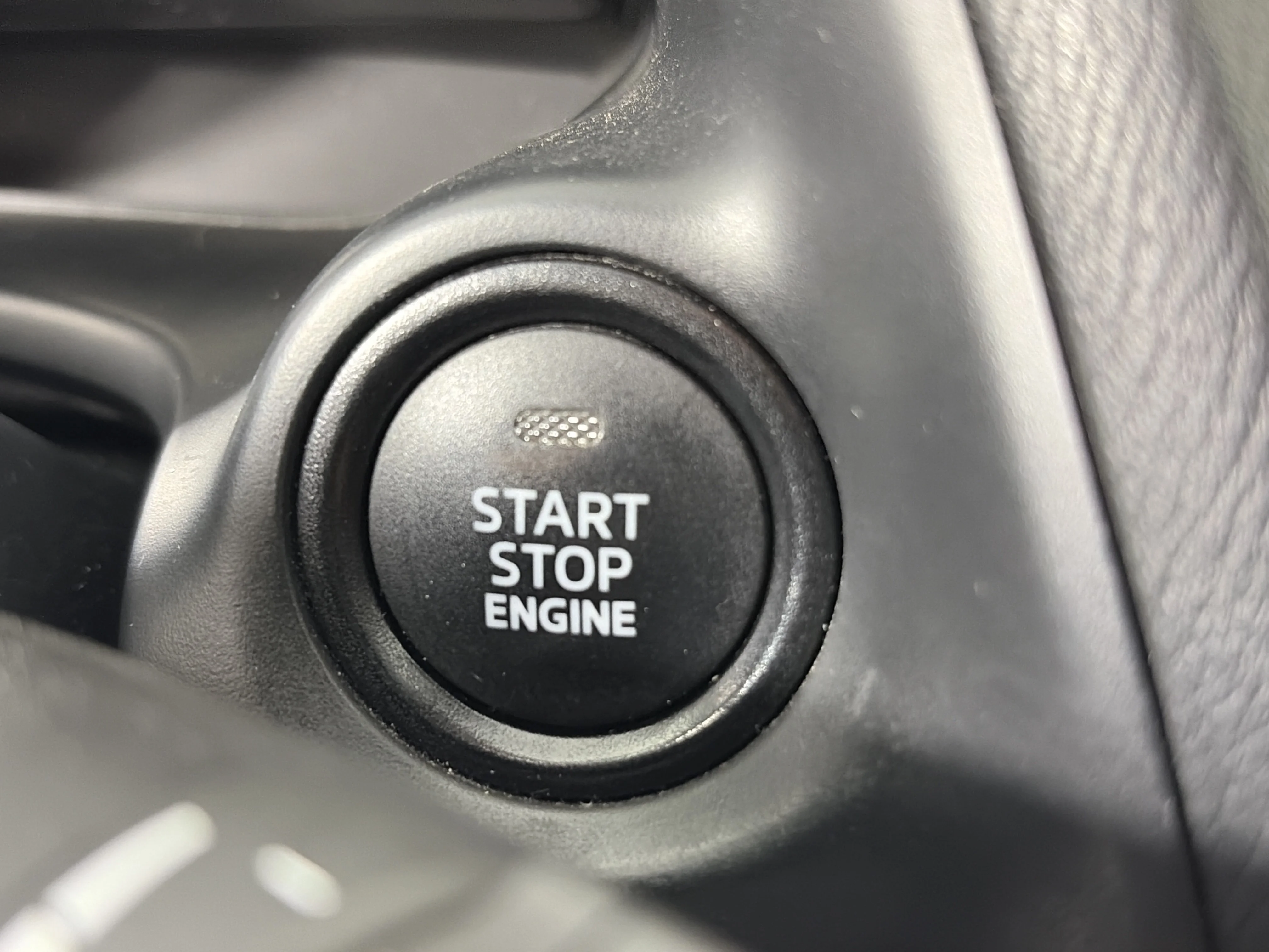 Used 2018 Sonic Silver Metallic Mazda Touring image 27