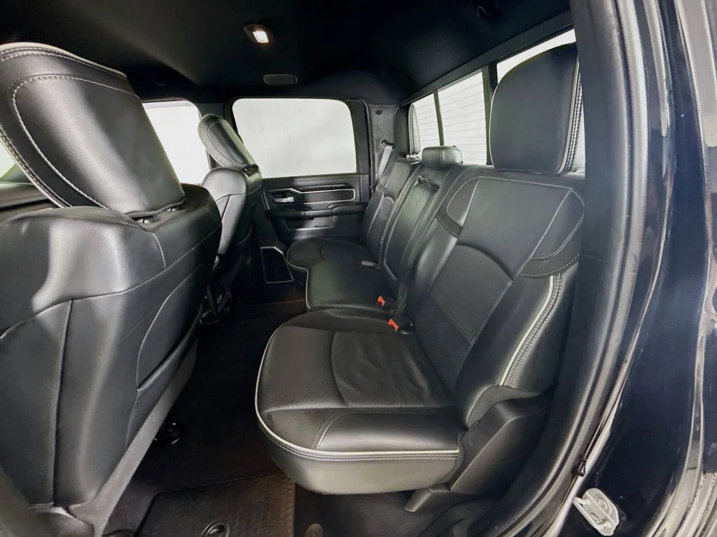 Used 2021 Diamond Black Ram Laramie image 8