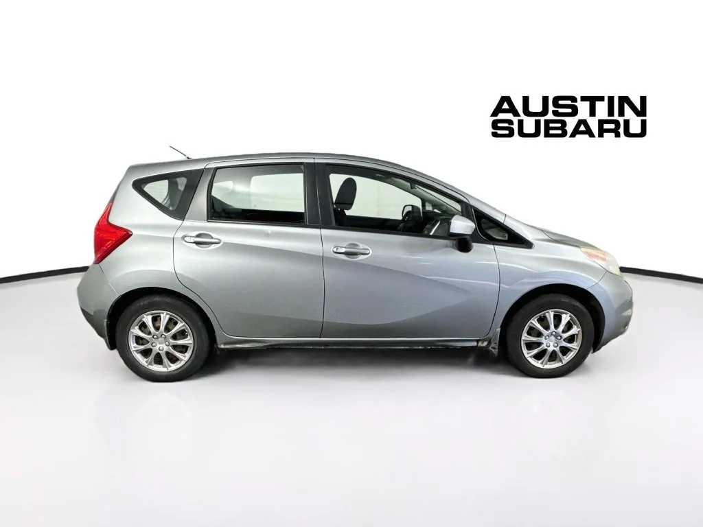 Used 2014 Gray Nissan S image 8