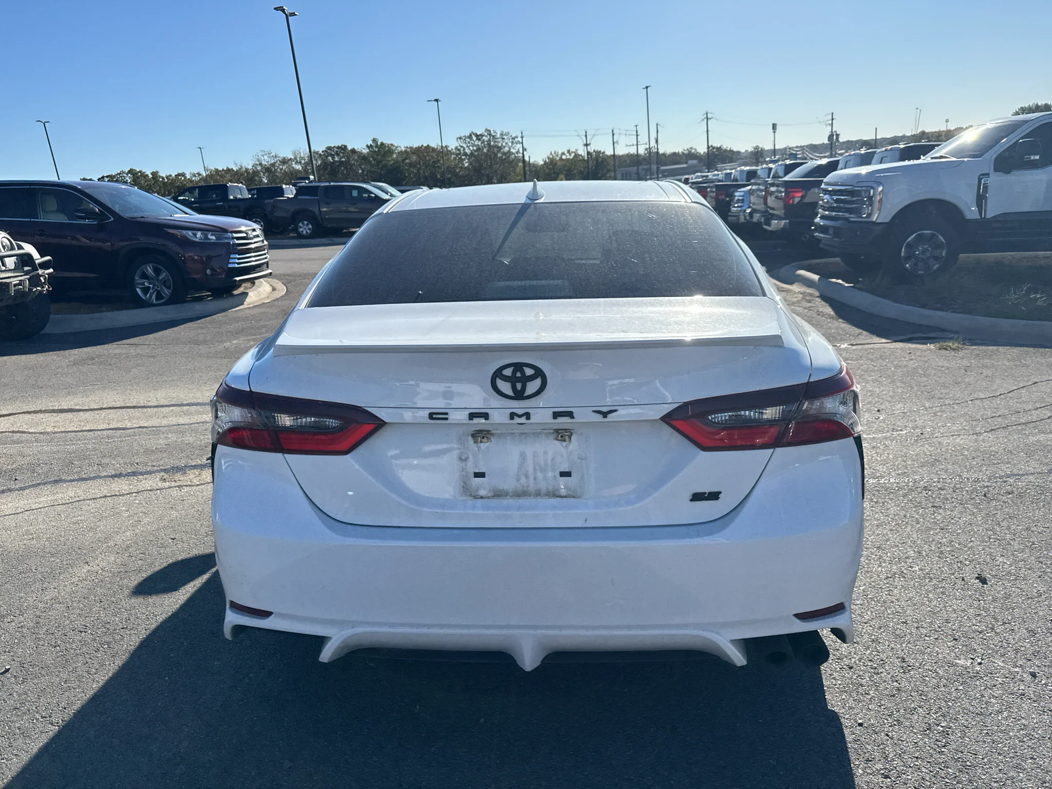 Used 2023 Ice Cap Toyota SE image 6