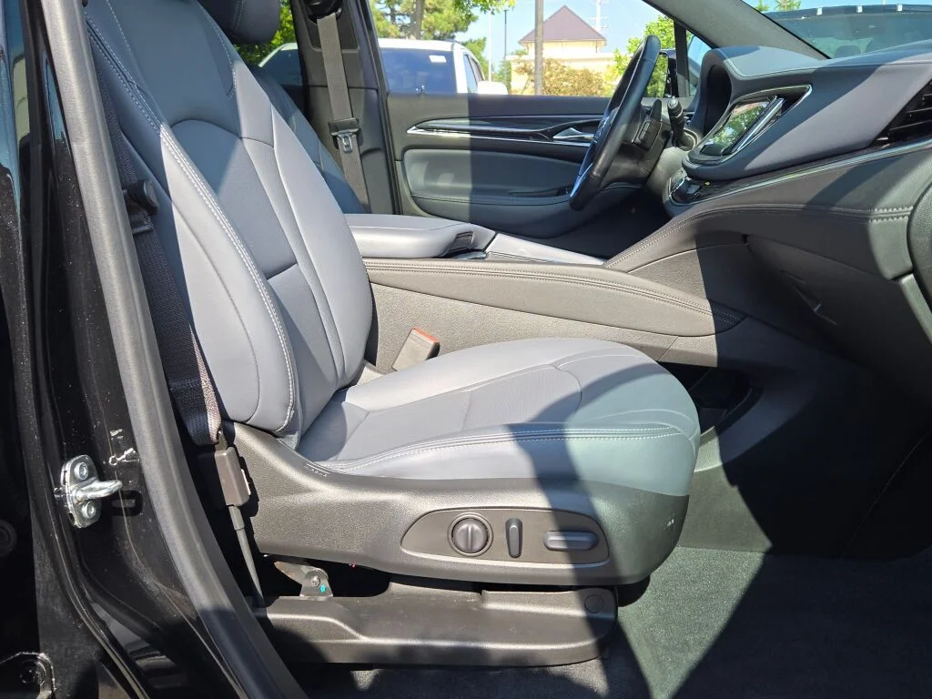 Used 2024 Black Buick Essence image 7