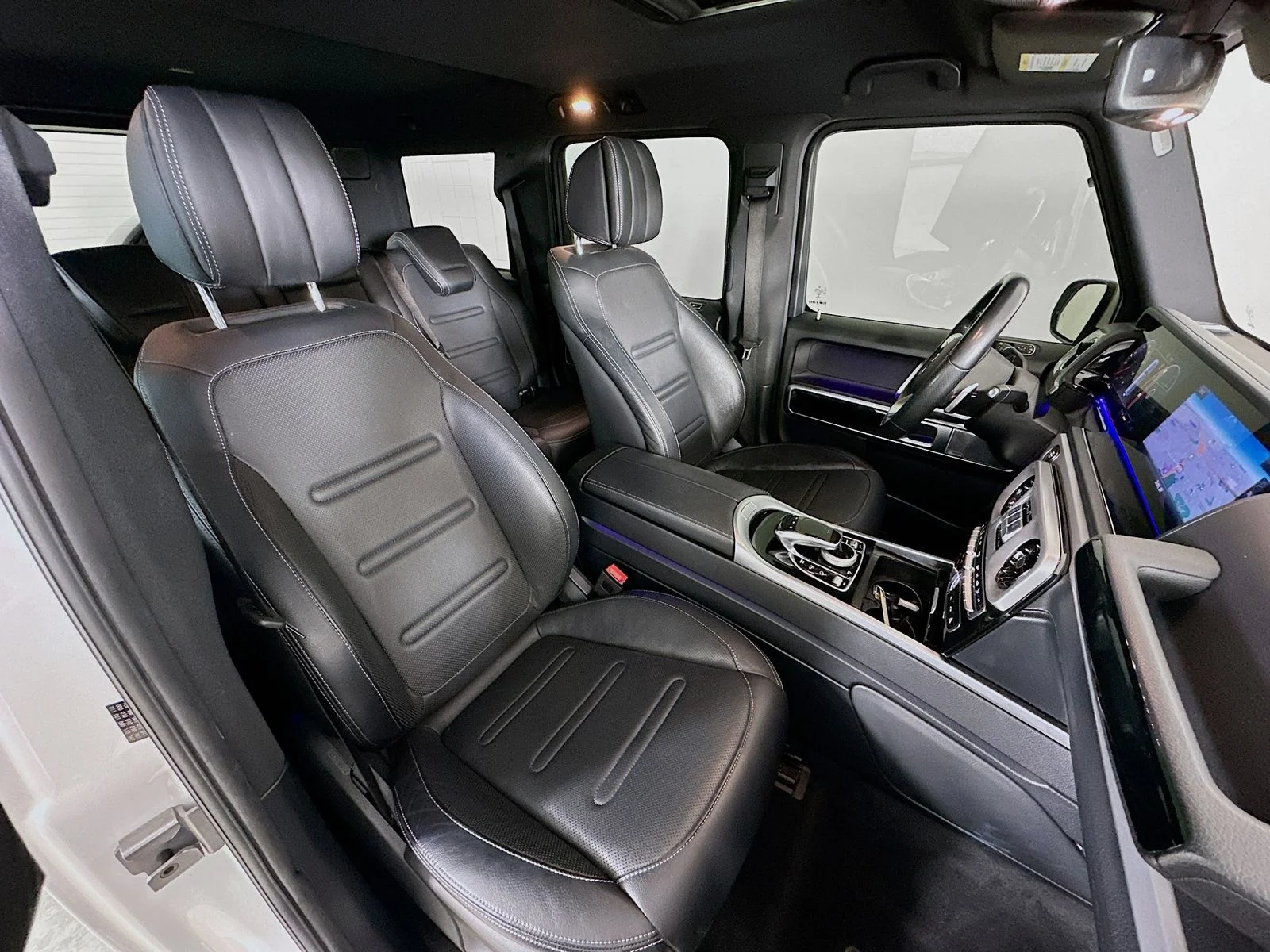 Used 2019 White Mercedes-Benz  image 44