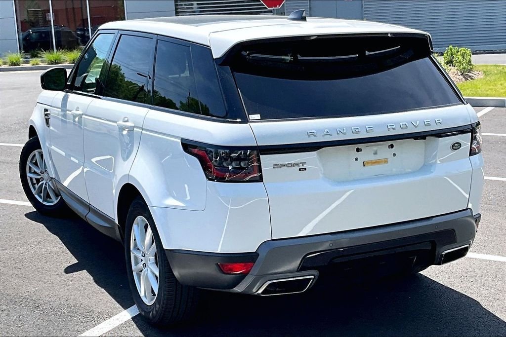 Certified Used 2022 Fuji White Land Rover SE image 12