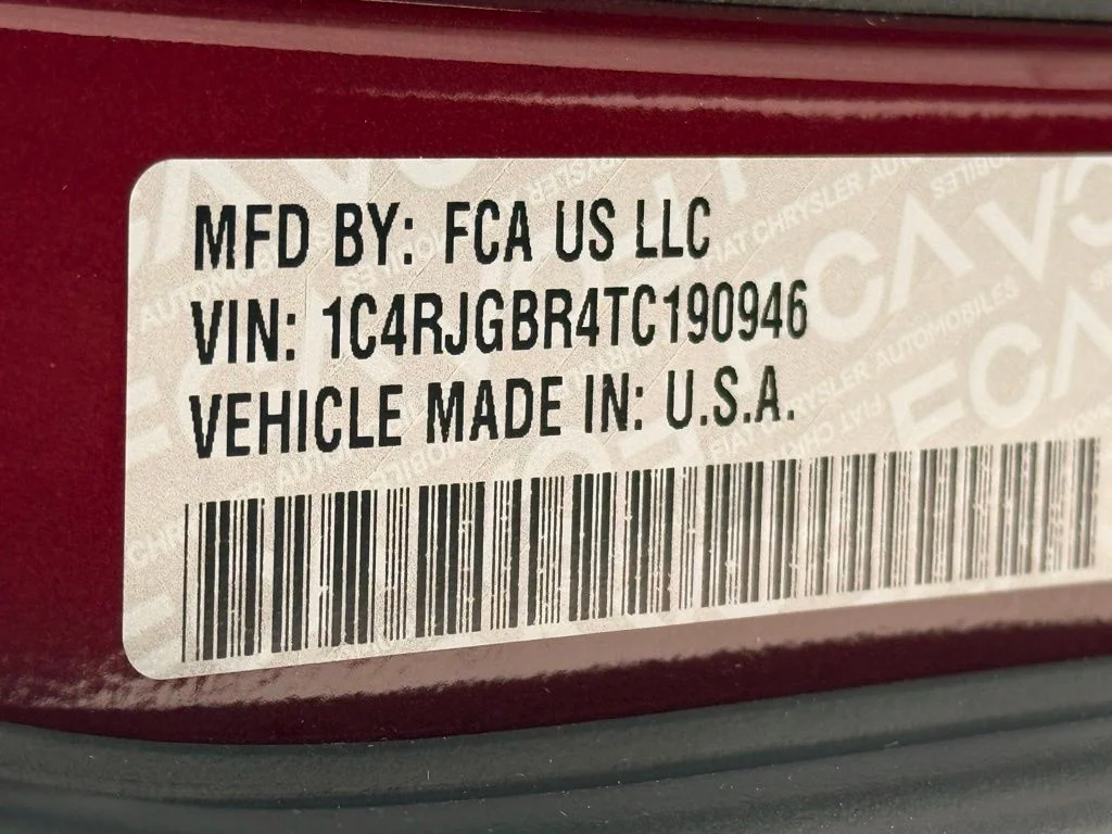 New 2026 Velvet Red Pearl-Coat Exterior Paint Jeep Limited image 36