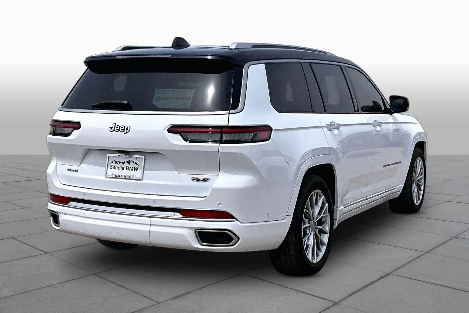 Used 2023 Bright White Clearcoat Jeep Summit image 10