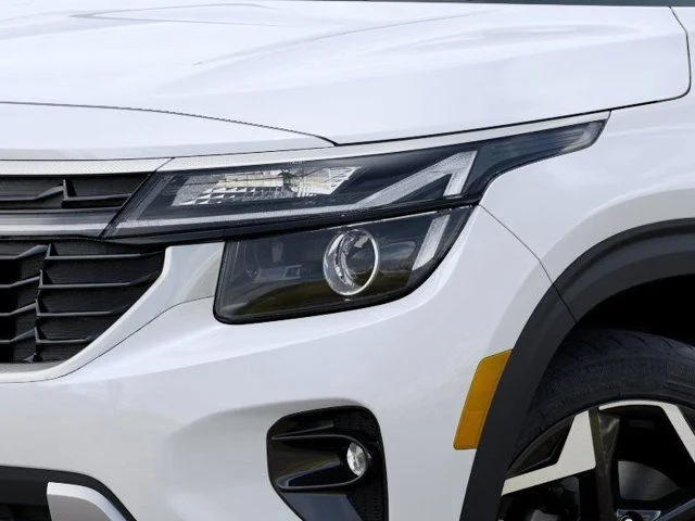 New 2025 Clear White / Black Roof Kia S image 10