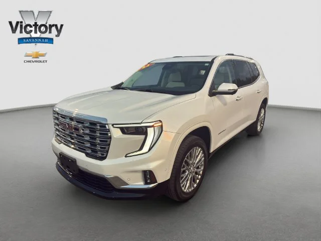 Used 2024 White Frost Tricoat GMC Denali image 3