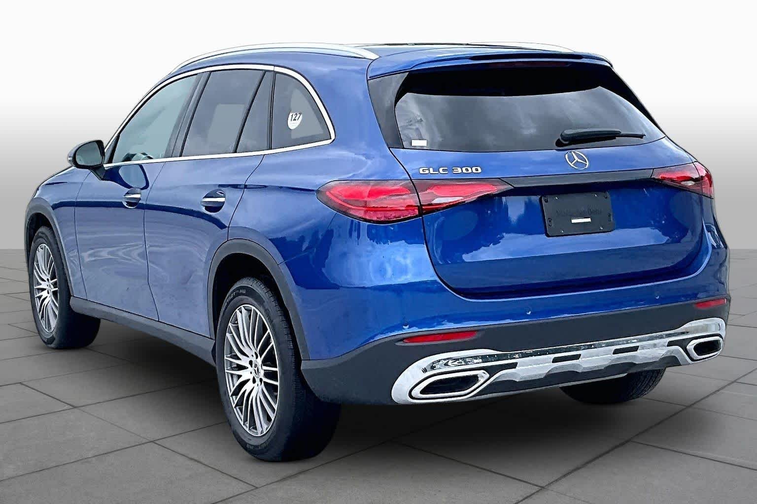Used 2026 Starling Blue Metallic Mercedes-Benz GLC 300 image 11