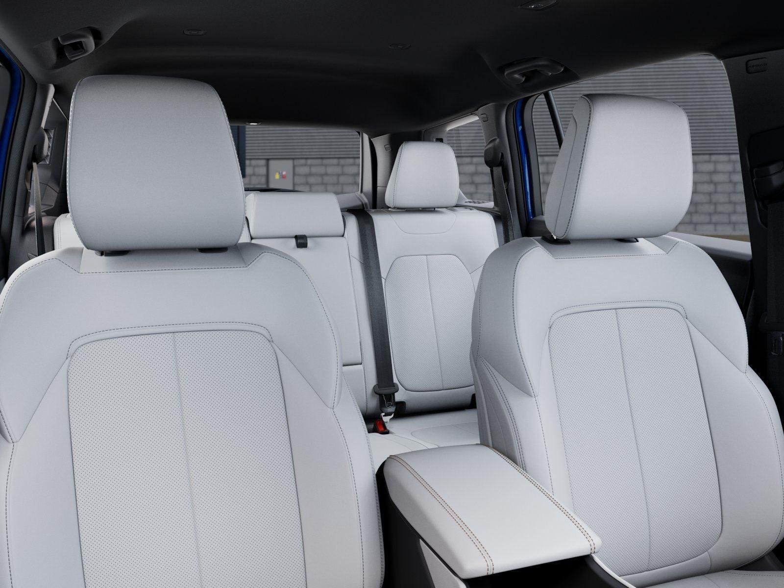 New 2026 Hydro Blue Pearl-Coat Exterior Paint Jeep Limited image 26