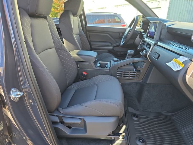 2025 Toyota Tacoma SR5 - Photo 10