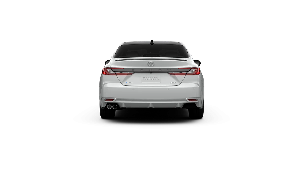 New 2026 Wind Chill Pearl with Midnight Black Metallic roof Toyota XSE image 7