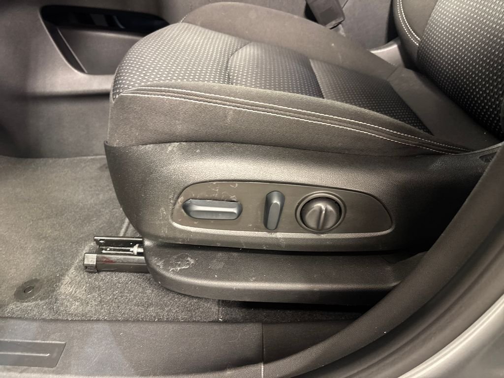 Used 2023 Silver GMC SLE image 26