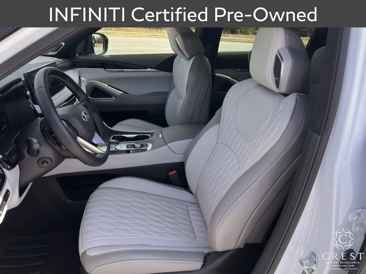 Certified Used 2027 Radiant White Black Obsidian INFINITI AUTOGRAPH image 25