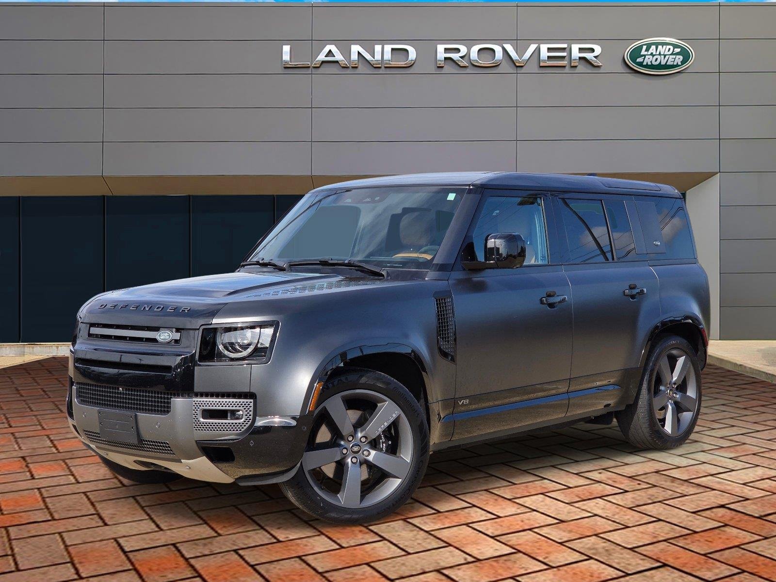 Used 2024 Carpathian Grey Premium Metallic Land Rover Carpathian Edition image 1