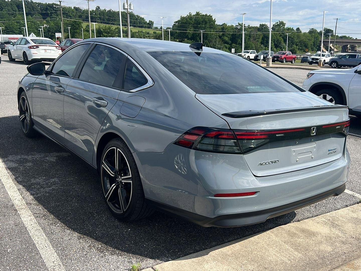 Used 2023 Urban Gray Pearl Honda Sport image 2