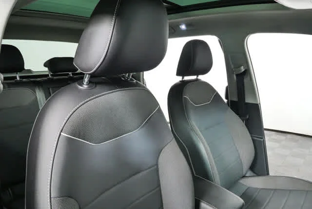 Certified Used 2023 Pure Gray Volkswagen SE image 22