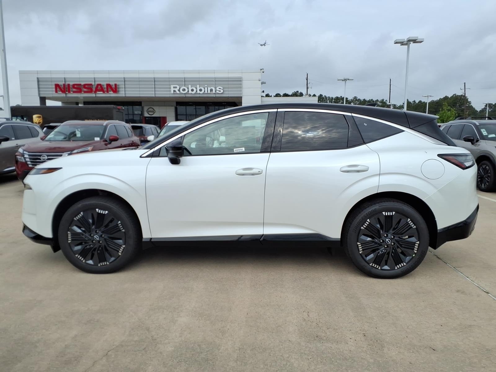 2026 Nissan Murano Platinum White at Robbins Nissan