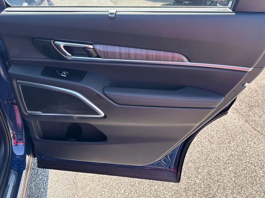 2025 Kia Telluride SX - Photo 17