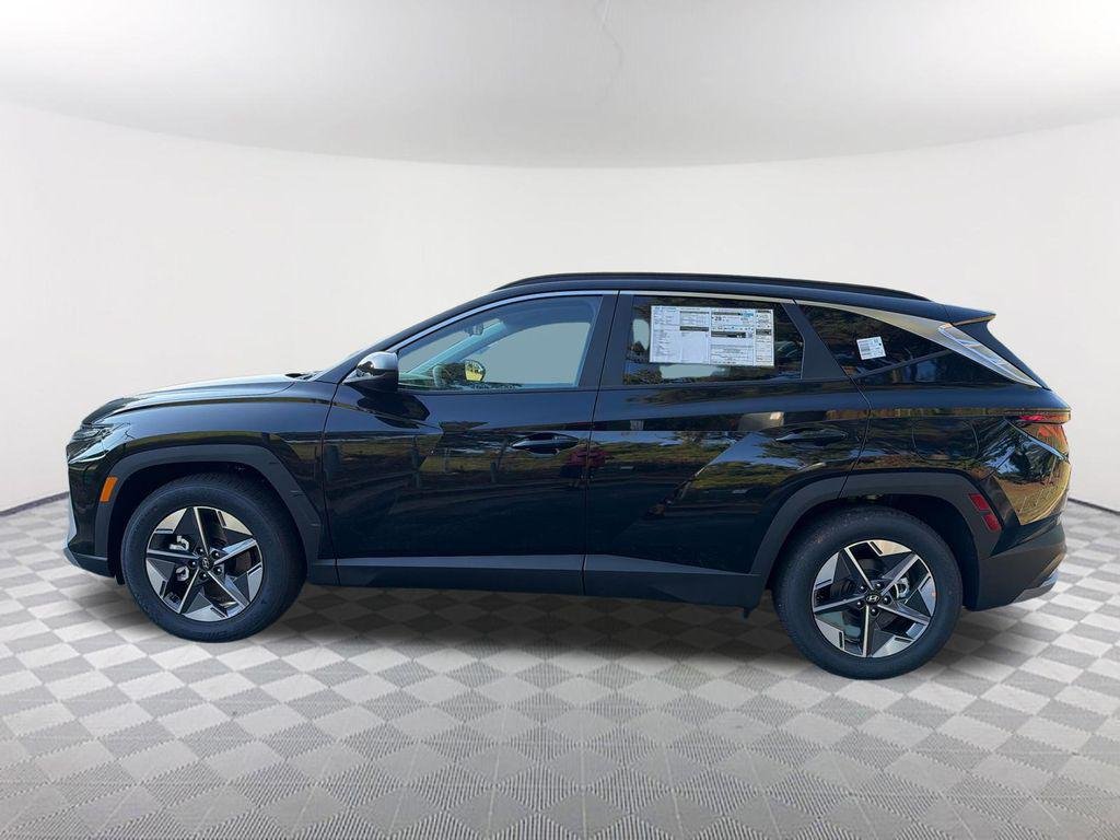 New 2026 Black Hyundai SEL FWD image 8