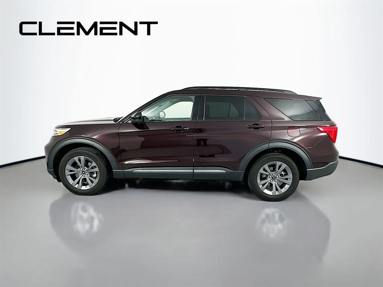 Certified Used 2022 Red Metallic Ford XLT image 6