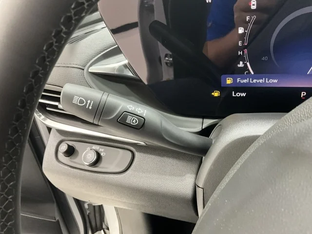 New 2026 Summit White Buick Preferred image 26