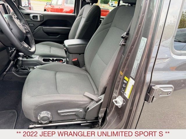 Used 2022 Gray Jeep Unlimited Sport S image 12