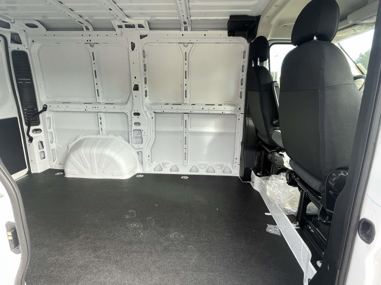 New 2026 Bright White Clearcoat Ram Tradesman image 21