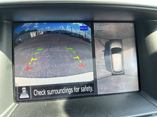 Used 2019 White Nissan SL image 26