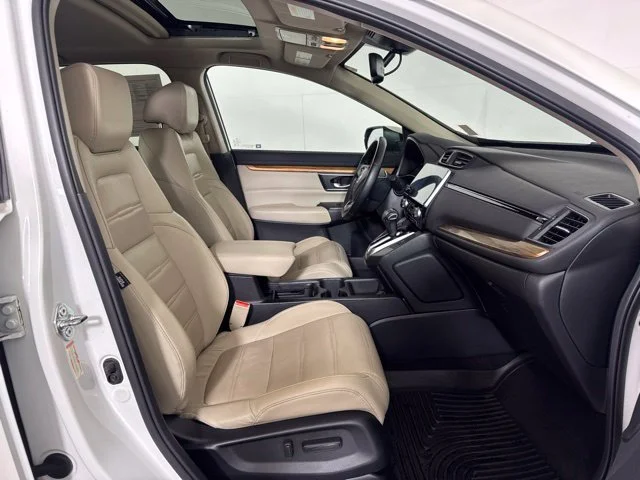 Used 2017 White Honda EX-L image 4