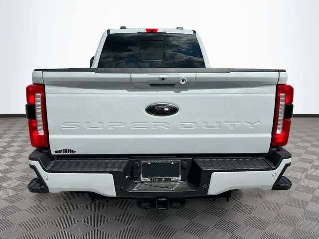 New 2026 Avalanche Ford Lariat image 5