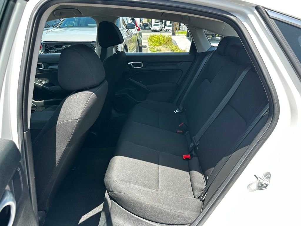 Used 2024  Honda LX image 19