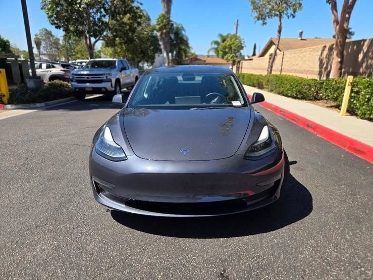 Used 2023  Tesla Performance image 7