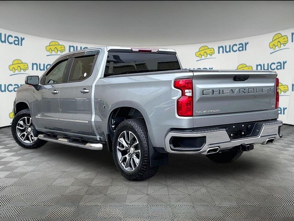 Used 2023 Gray Chevrolet LT image 4