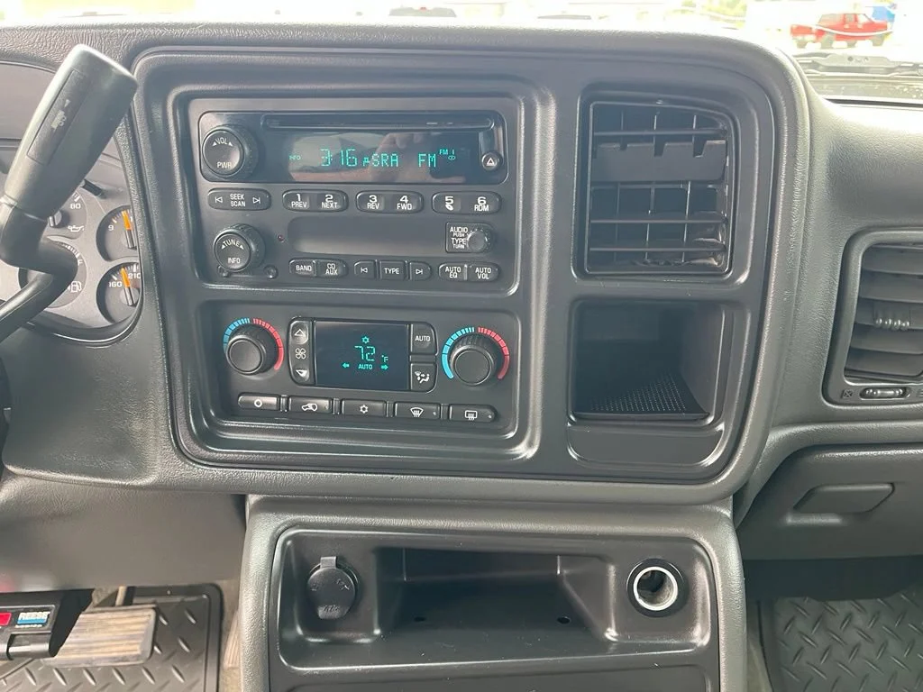 Used 2006 Tan Chevrolet Work Truck image 12
