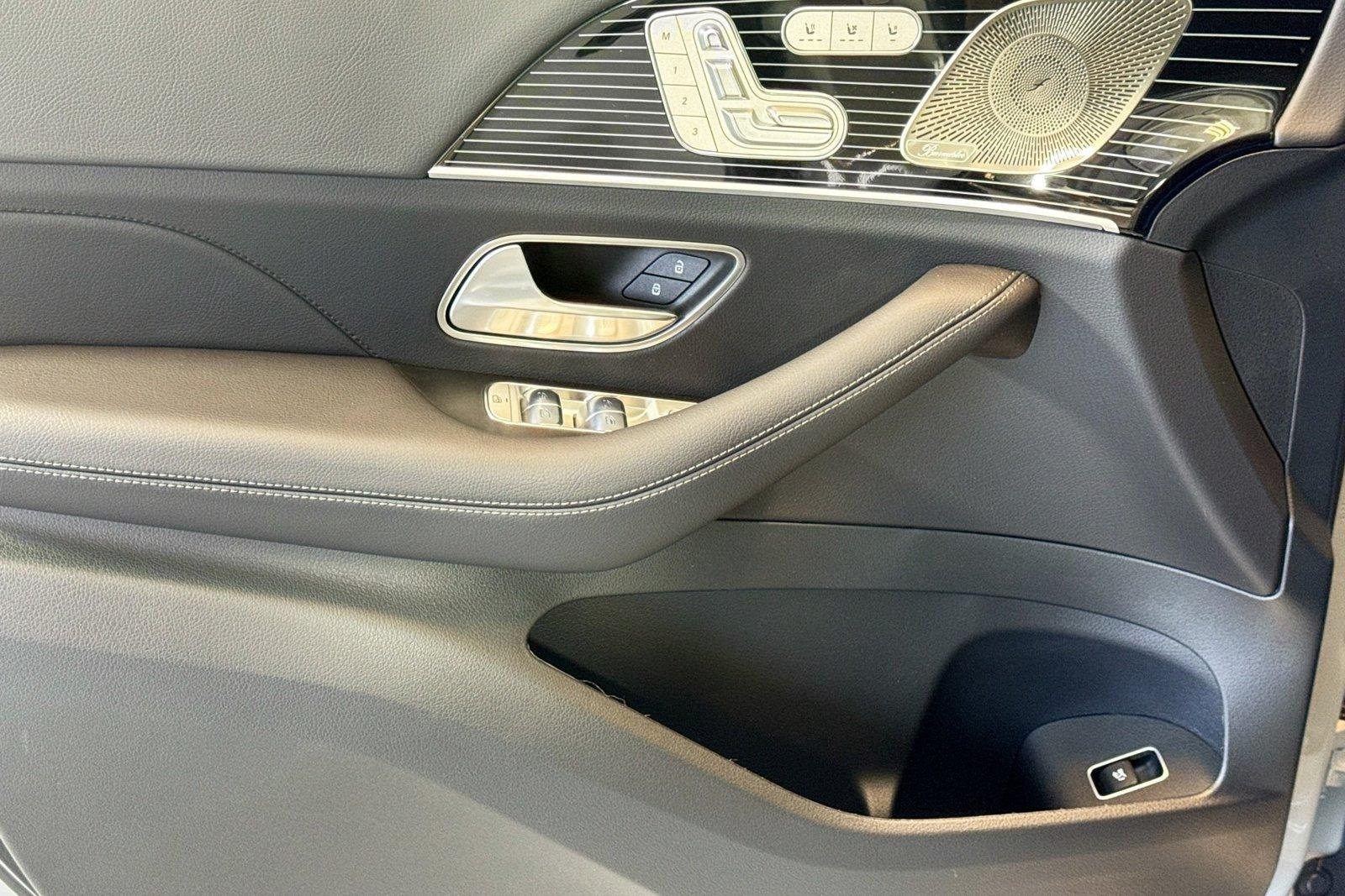New 2026 Manufaktur Alpine Grey Mercedes-Benz GLS 450 image 16