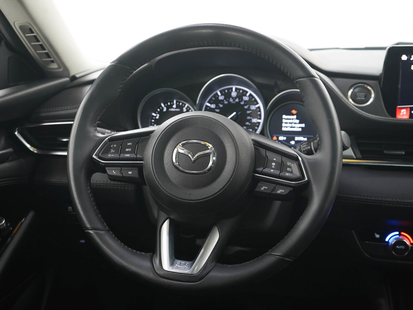 Used 2018 Snowflake White Pearl Mica Mazda Touring image 15