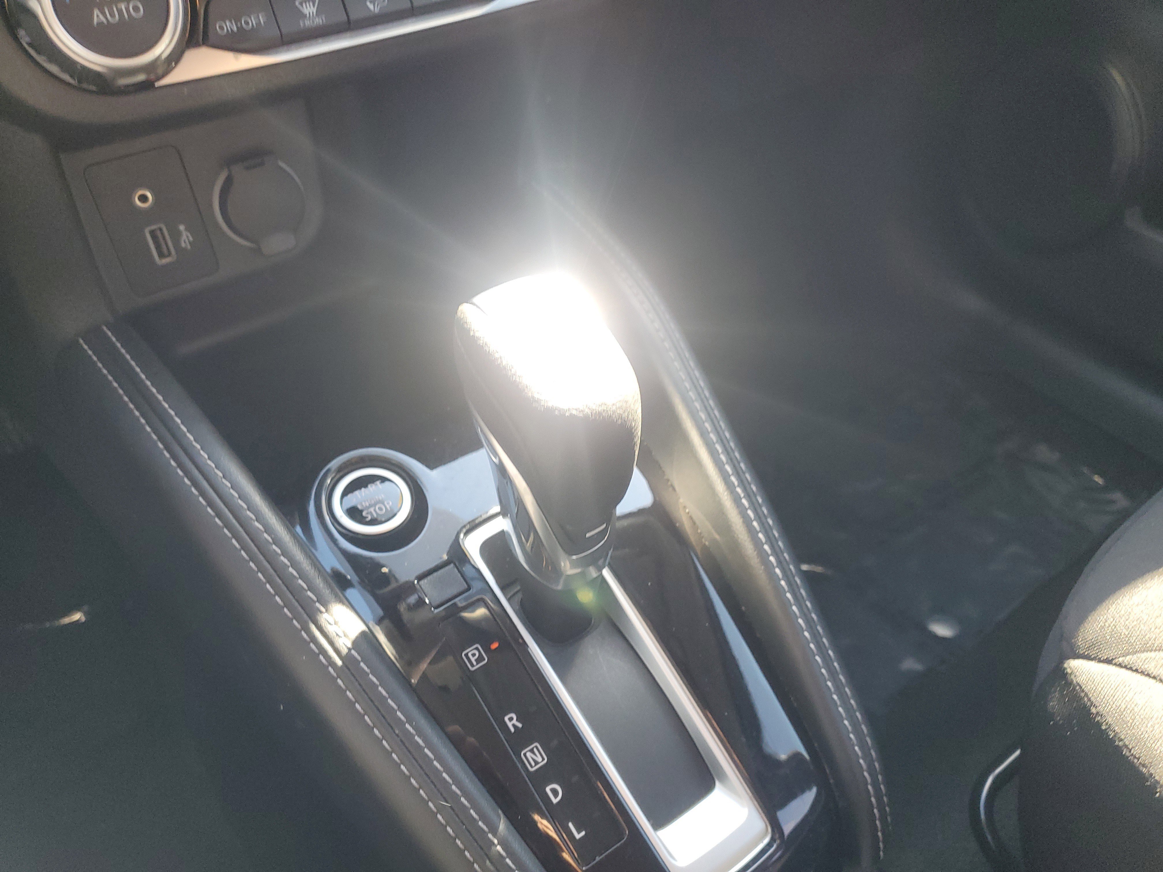 Used 2020 Brilliant Silver Metallic Nissan SV image 28